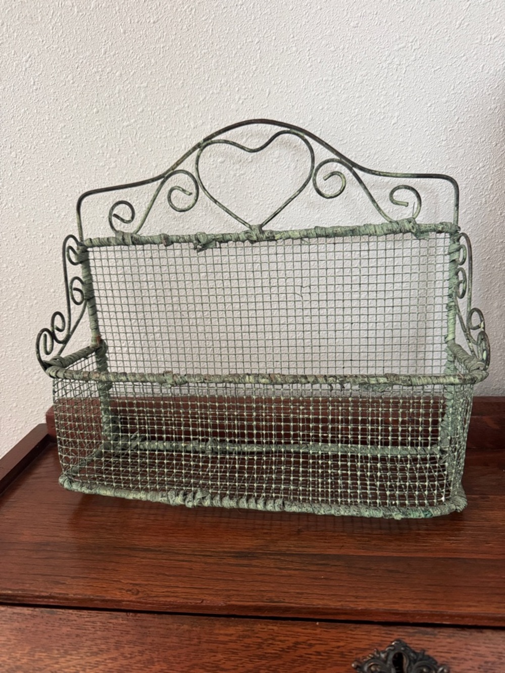 Vintage style Wire Mesh Wall Basket with Heart Motif in Patina Green
